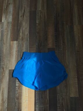 Lululemon Hotty Hot HR 4” shorts